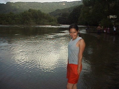 Esme, in the background the Antiqua river, downstream