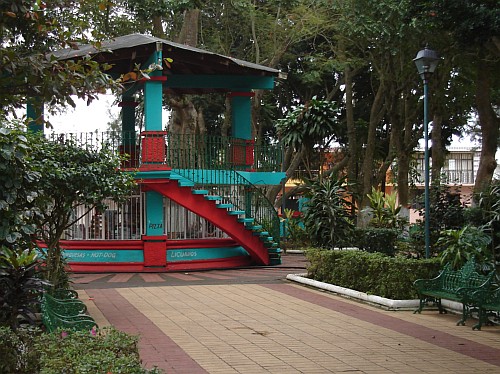 A small park in the town of Alto Lucero.