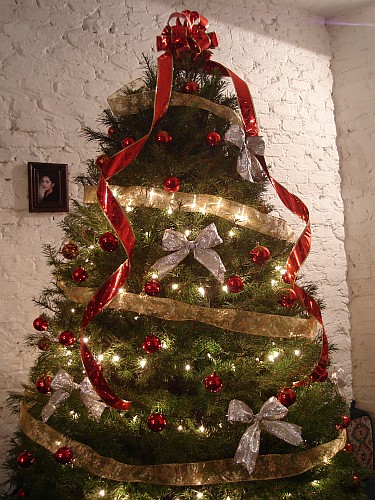 decorated christmas trees pictures feature
