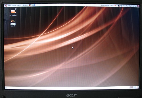 The Ubuntu desktop on the Acer Aspire 4320.