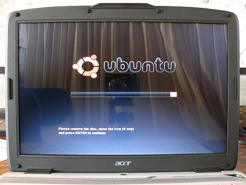 Ubuntu: please remove the disc.