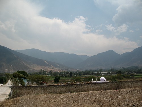 The cemetery of Acultzingo. In the background Acultzingo, and the valley.