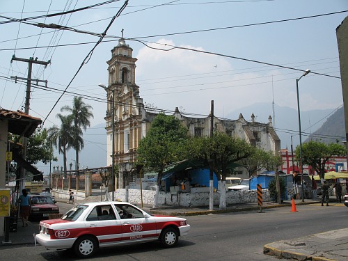 A church in Orizaba near the bus stop for buses departing to Acultzingo and Maltrata.