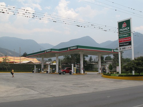 PEMEX gas station, Acultzingo.