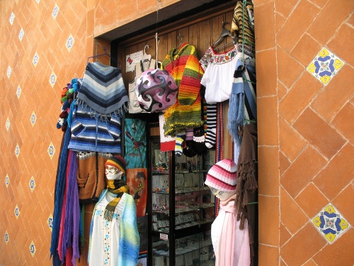 Entry of a small shop, Puebla city.